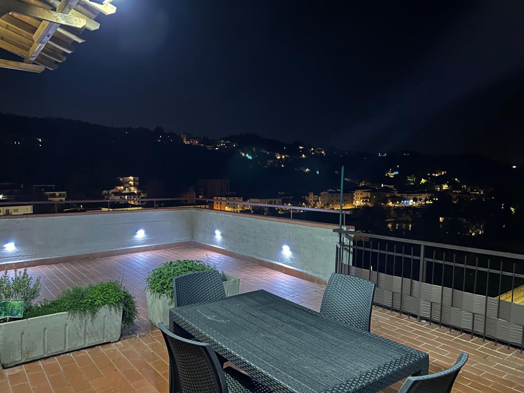 Sesto Piano Apartment Incisa in Val d'Arno Kültér fotó